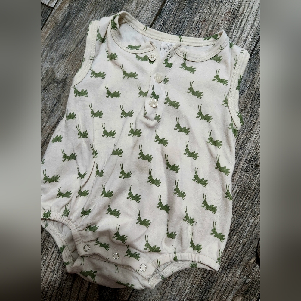 Kate Quinn Grasshopper Onesie 12/18m Have matching pants! Euc